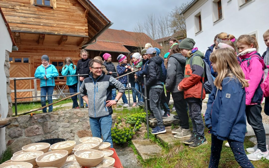 Brotbacken in der Molzmühle