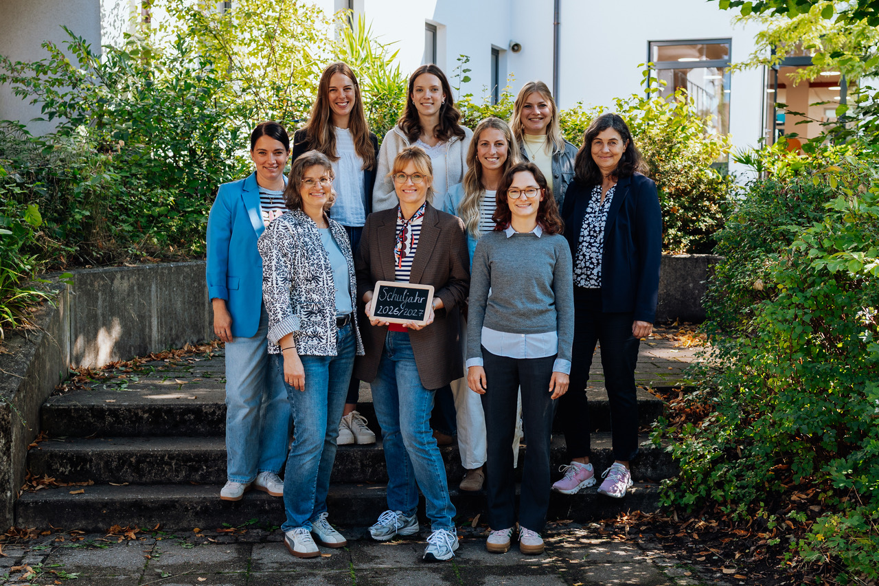 Lehrerfoto-Freudenberg-26-27 Kollegiumsfoto 2023-24